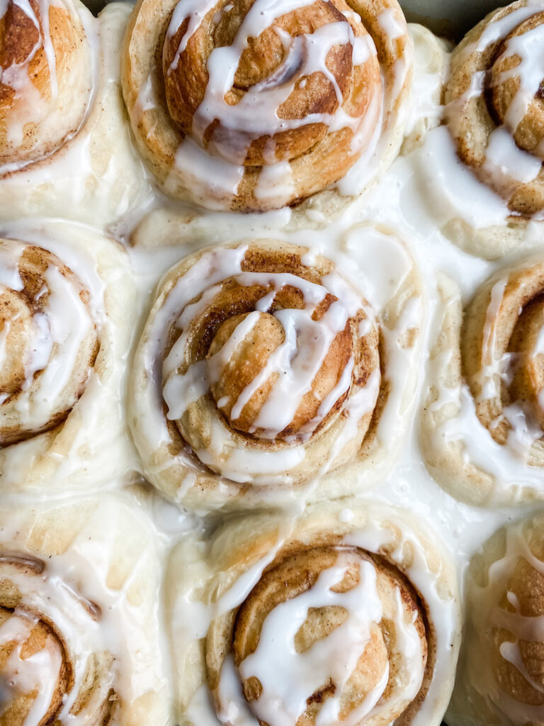 Fluffy Vegan Cinnamon Rolls