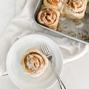 Fluffy Vegan Cinnamon Rolls