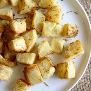 Crispy Rosemary Roasted Potatoes