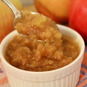 Easy Slow Cooker Applesauce