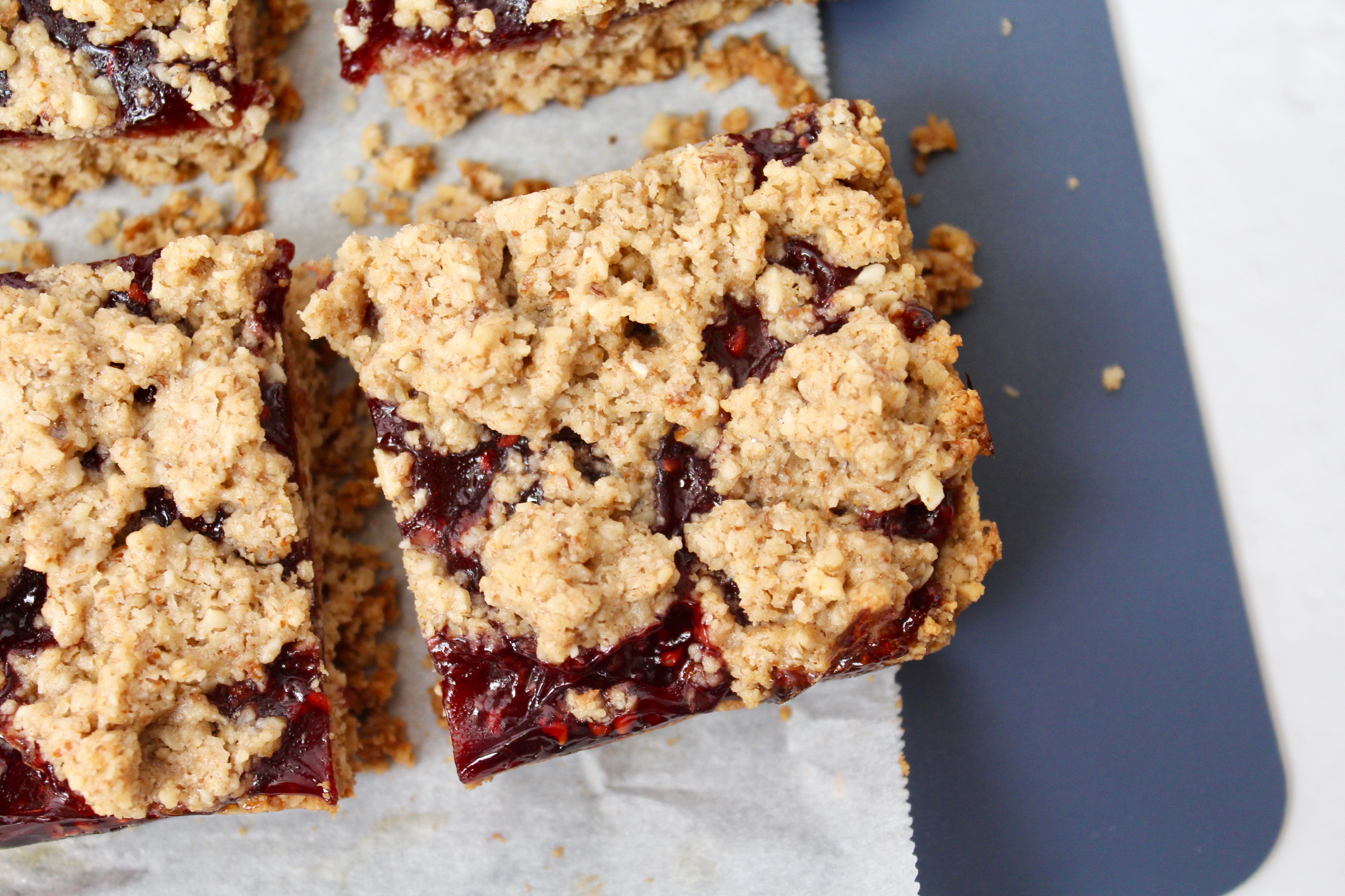 Simple Raspberry Crumble Bars