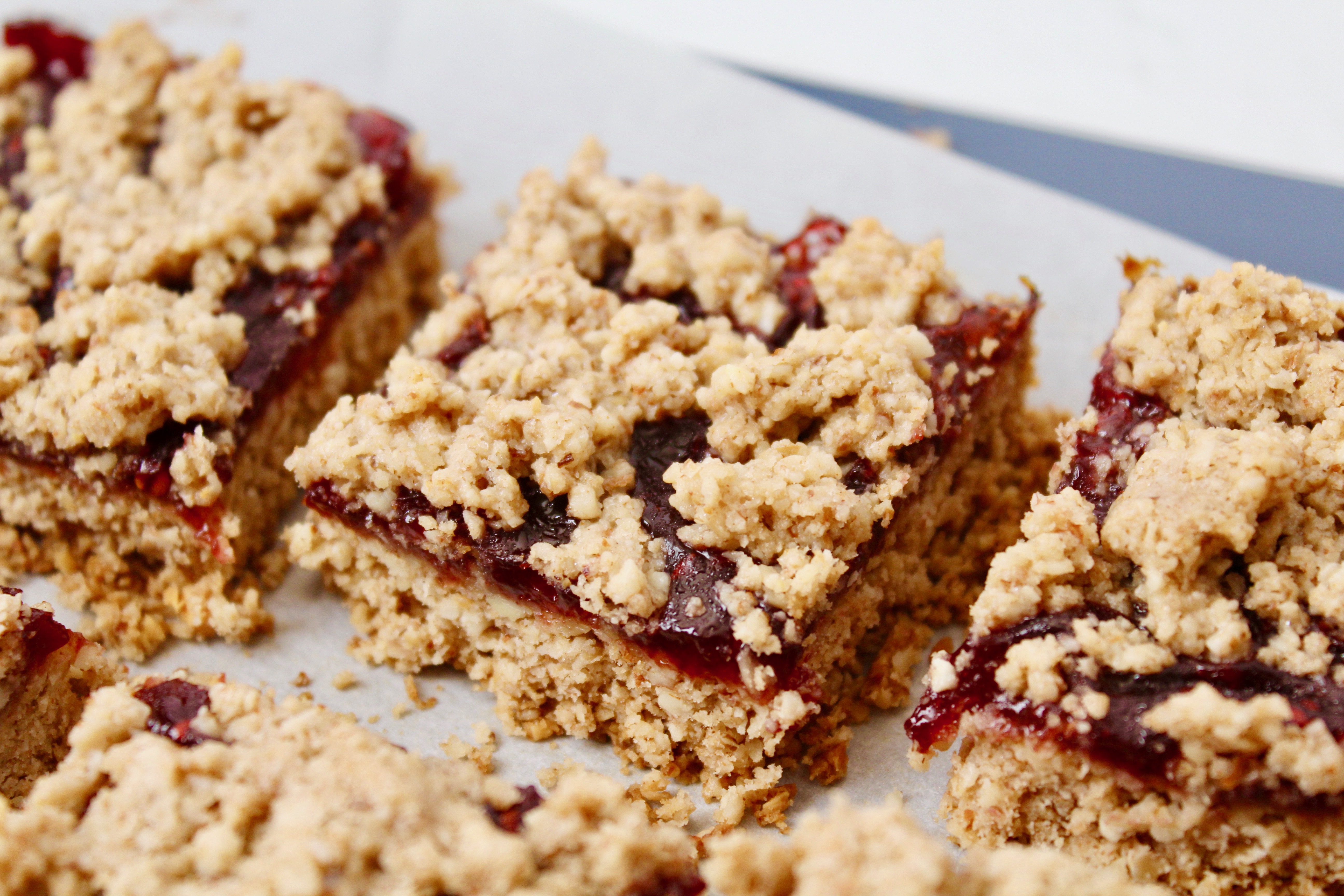 Simple Raspberry Crumble Bars