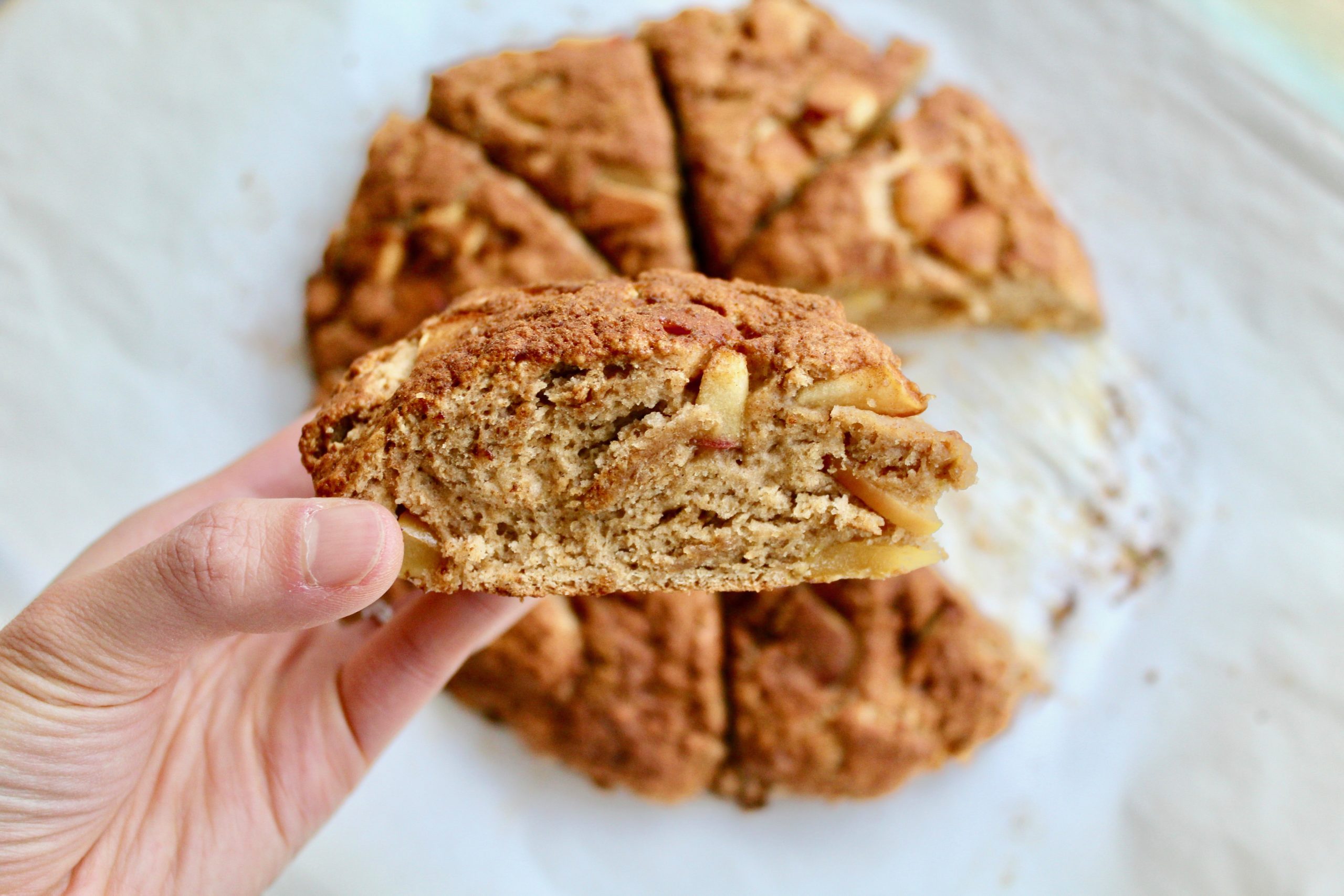 Healthy Apple Cinnamon scones (vegan, oil-free)