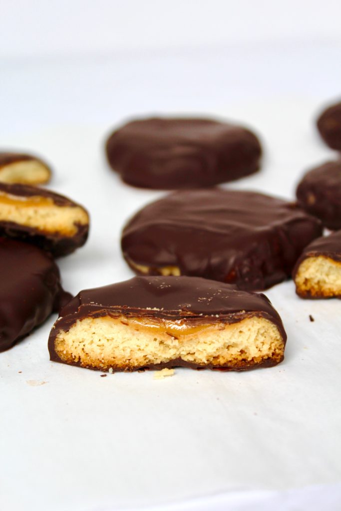 Healthy Copycat Tagalong Cookies (vegan, gluten-free, paleo friendly) 