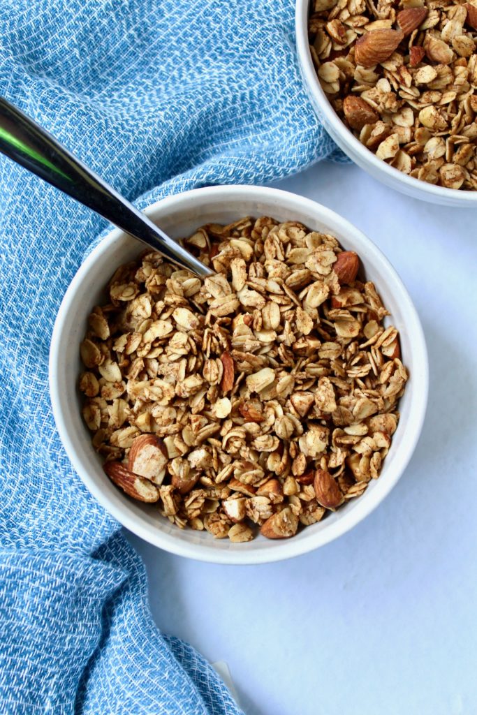 Easy French Toast Granola (vegan, gluten-free)