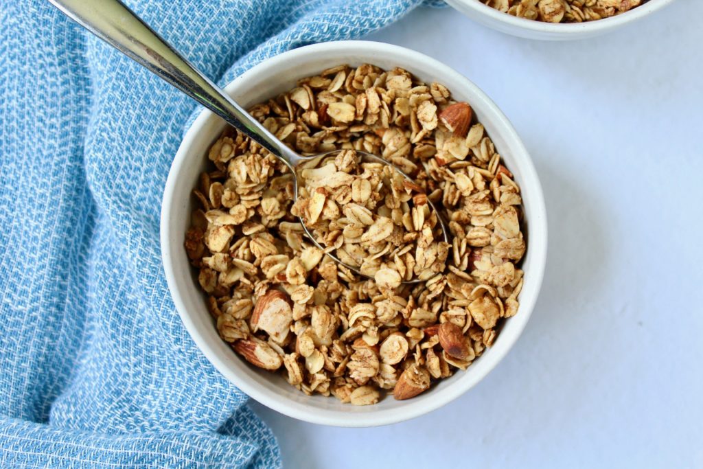 Easy French Toast Granola (vegan, gluten-free)