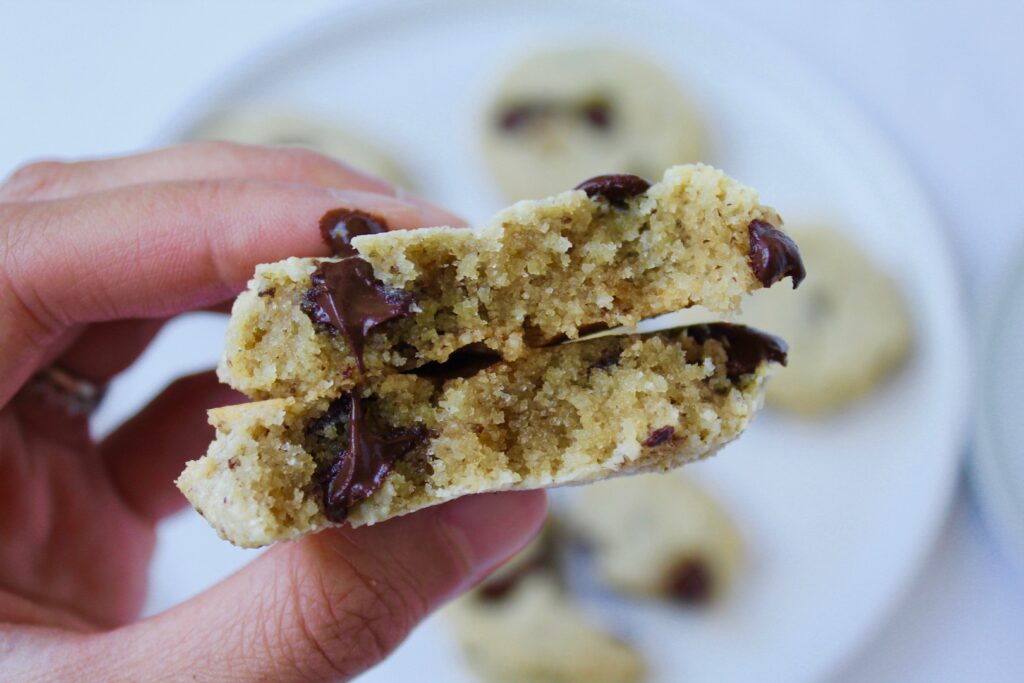 Best Almond Flour Chocolate Chip Cookies (vegan, gluten-free, paleo)