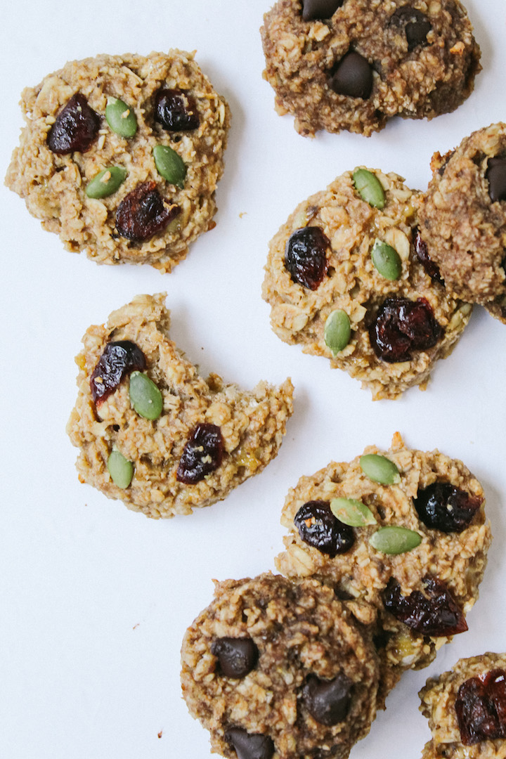 Easy 3-Ingredient Banana Breakfast Cookies (vegan, gluten-free, oil-free, no added sugar)