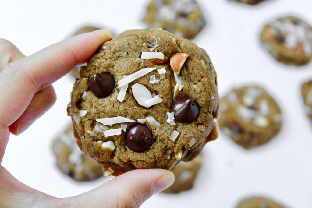 Almond Joy Chocolate Chip Cookies (vegan, refined sugar free) 