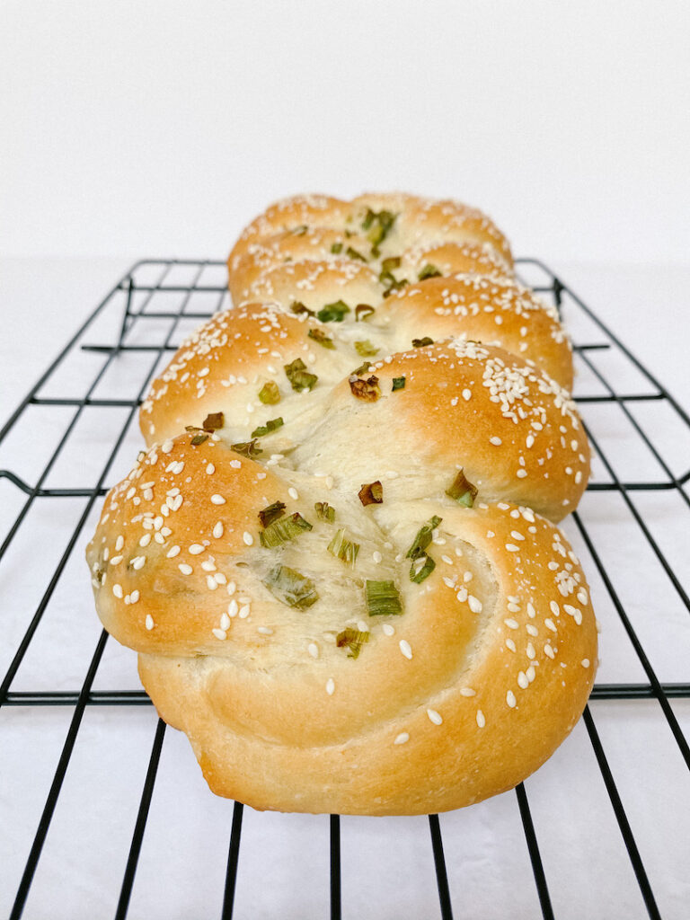 Baked Vegan Chinese Scallion Bread 