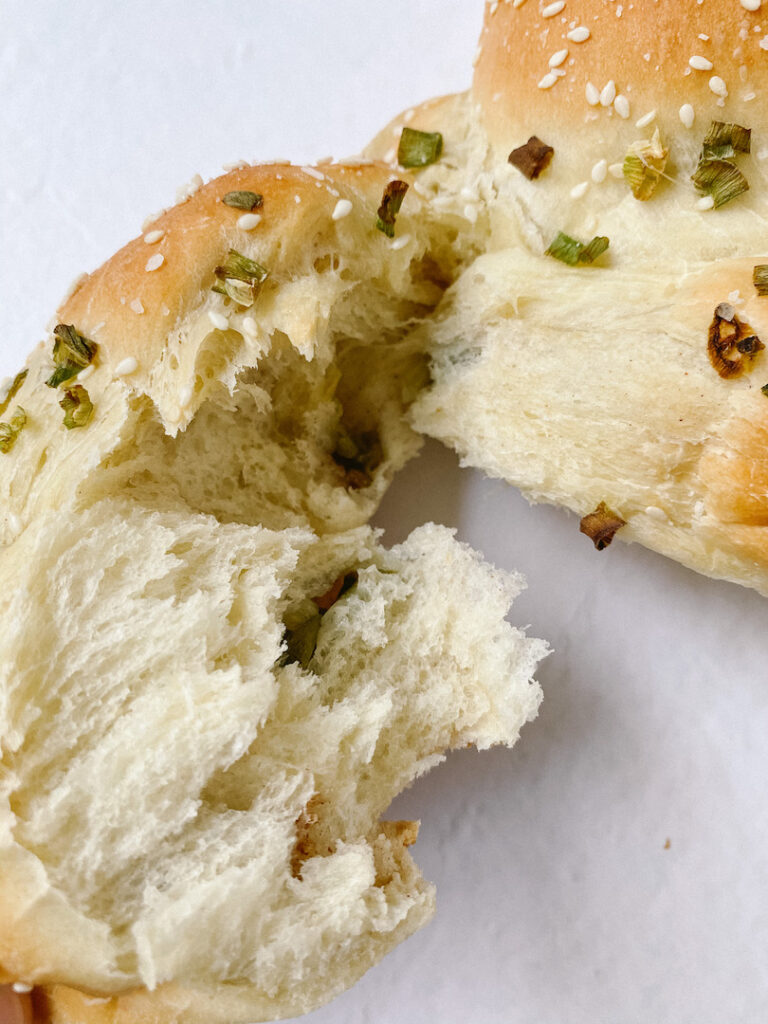 Baked Vegan Chinese Scallion Bread 