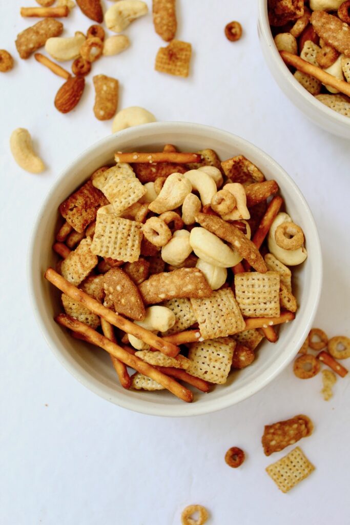 Easy Vegan Chex Mix 