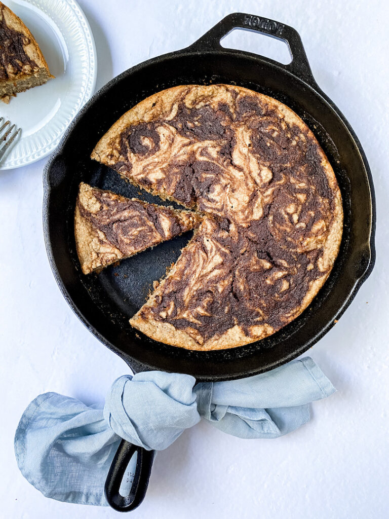 Cinnamon Swirl Banana Bread Skillet Cake (vegan, gluten-free, refined sugar free)