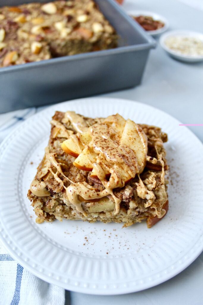 Healthy Apple Cinnamon Baked Oatmeal (vegan, gluten-free, oil-free)