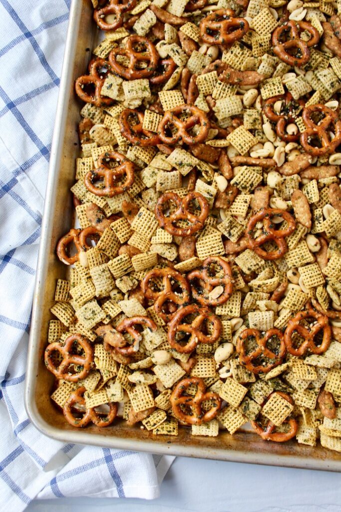 Healthier Furikake Chex Mix (vegan)