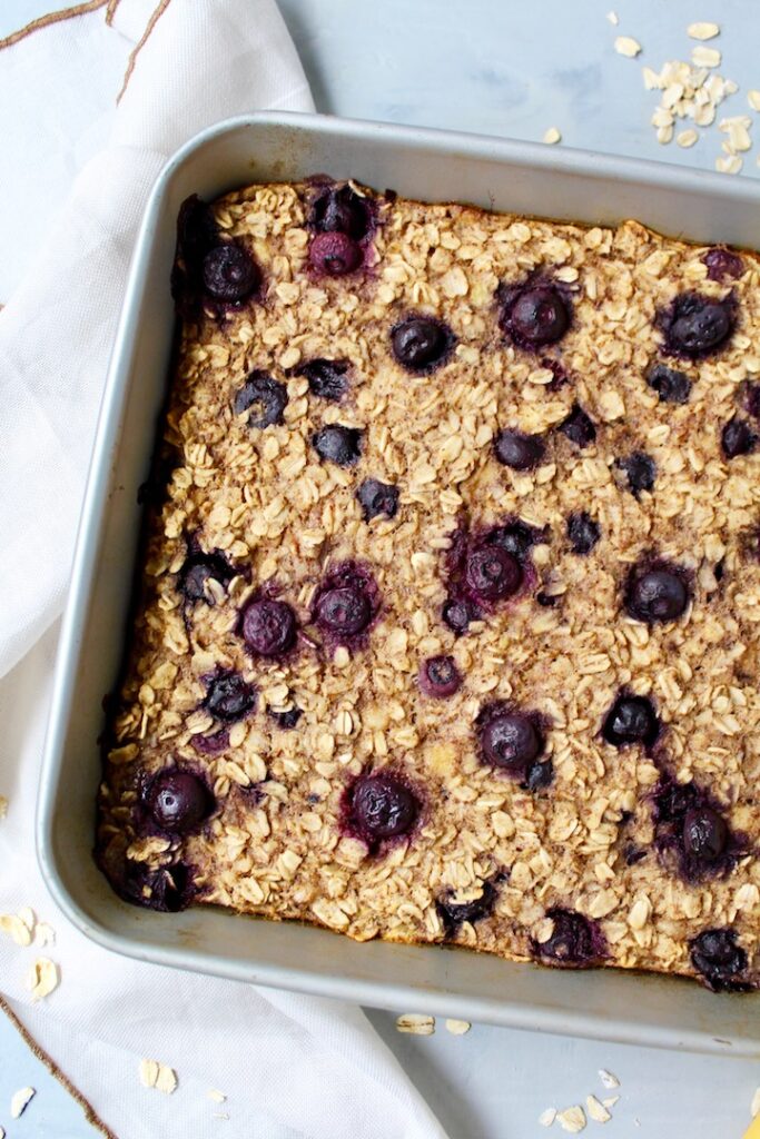 Easy Blueberry Banana Baked Oatmeal (vegan, gluten-free, oil-free)