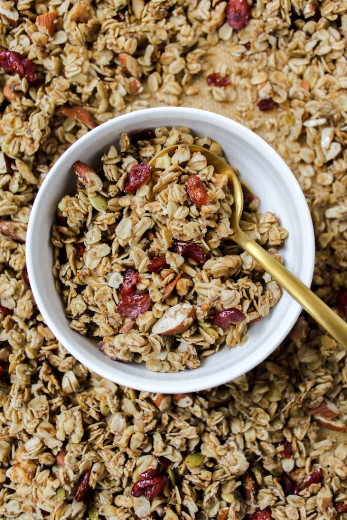 Simple Healthy Granola (vegan, gluten-free, refined sugar free)