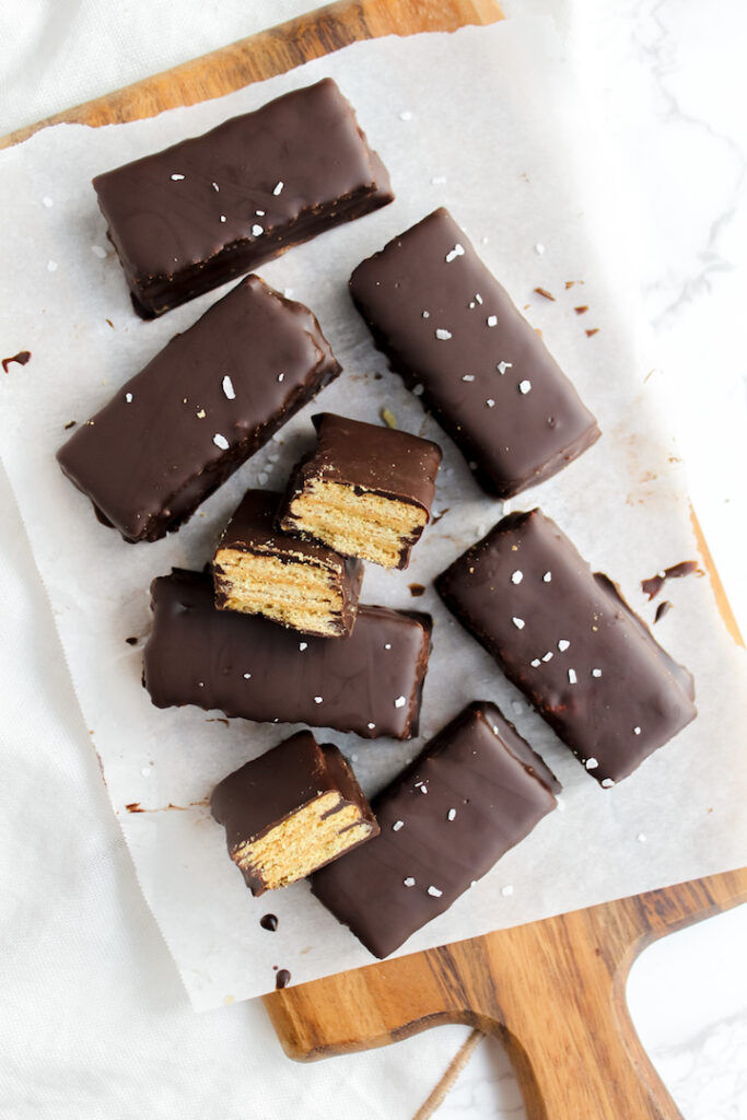 overview shot of easy homemade kit kat bars