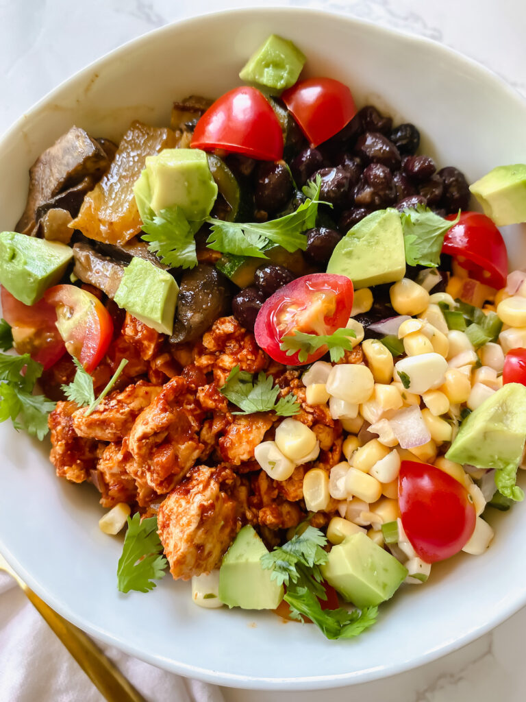 close up overview shot of burrito bowl