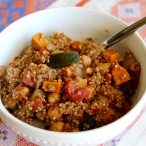 One Pot Tandoori Spiced Quinoa and Veggies