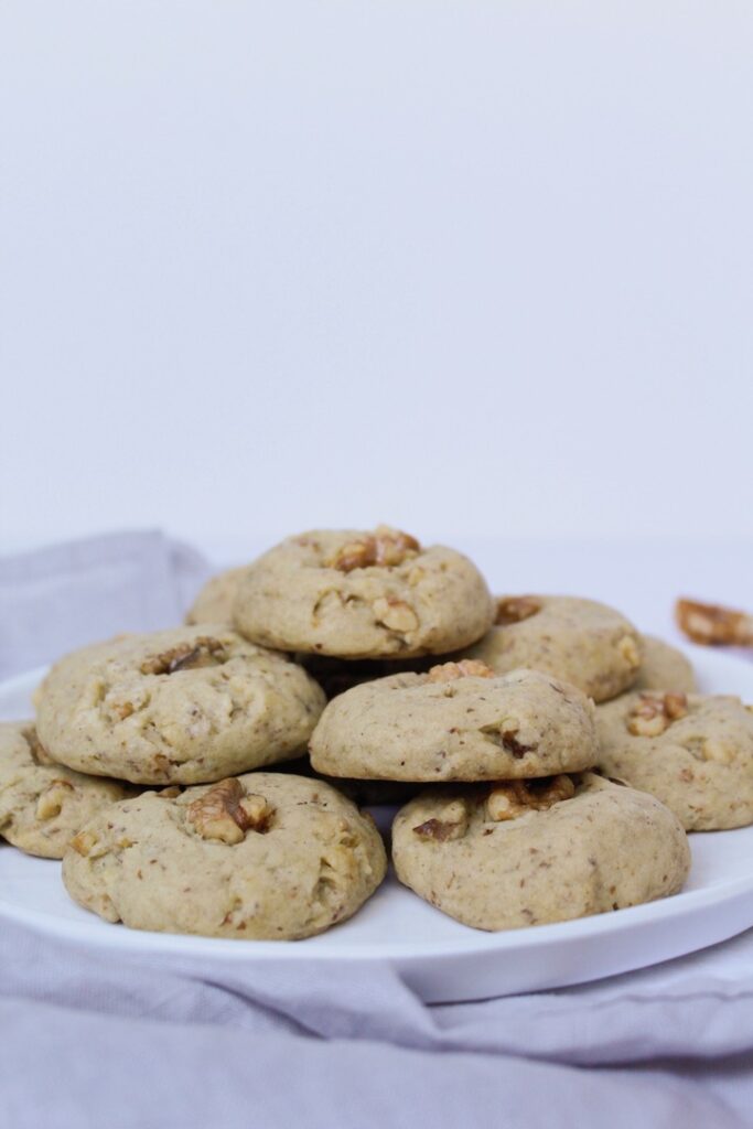 side view picture of a plate of cookies
