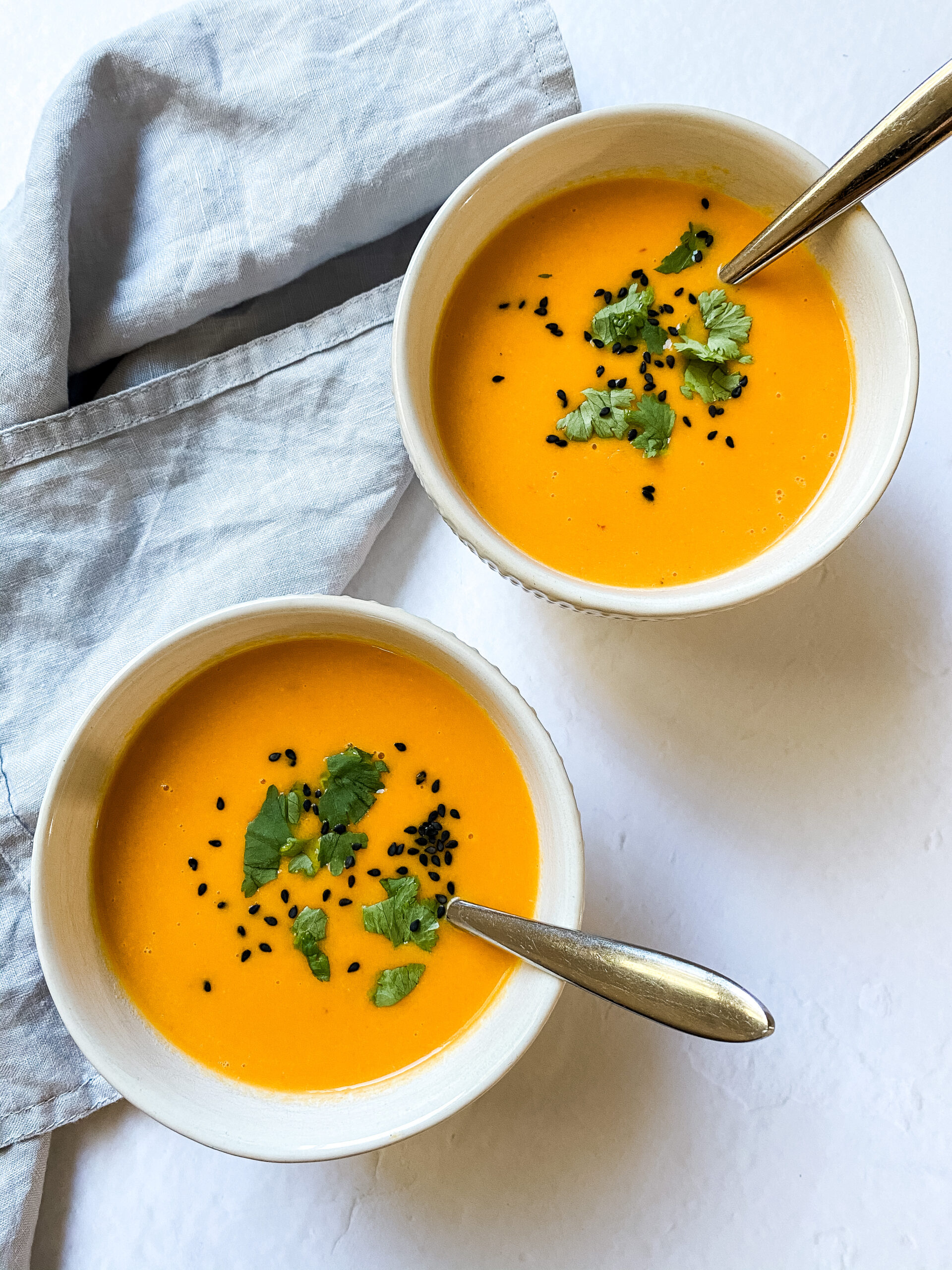 Simple Thai Carrot Soup (vegan, gluten-free) - Nuts About Greens