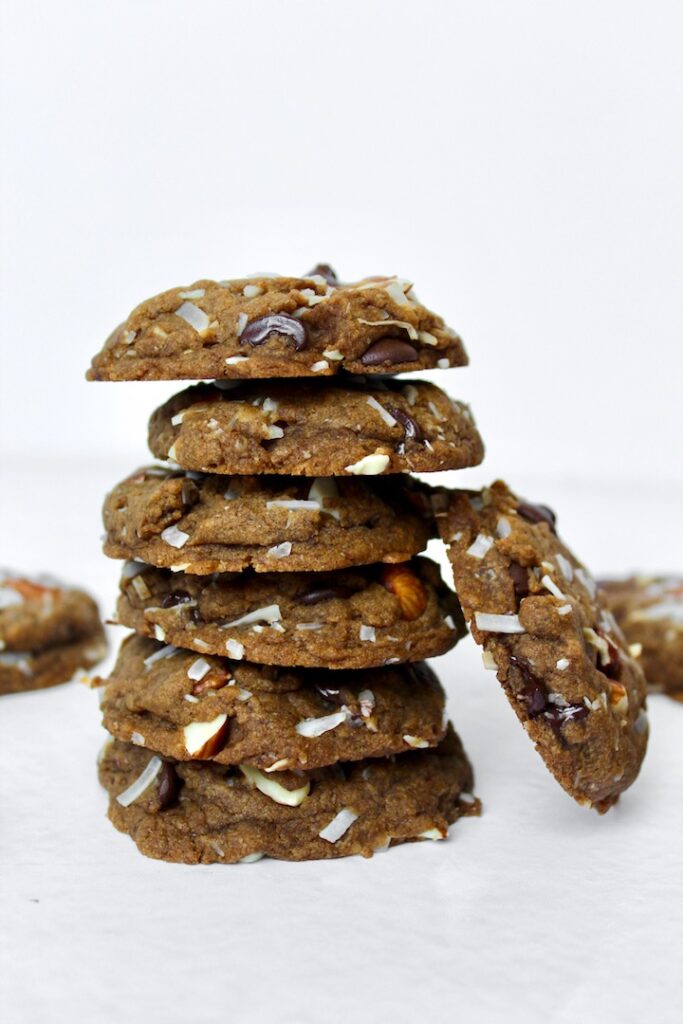 Almond Joy Chocolate Chip Cookies (vegan, refined sugar free) 