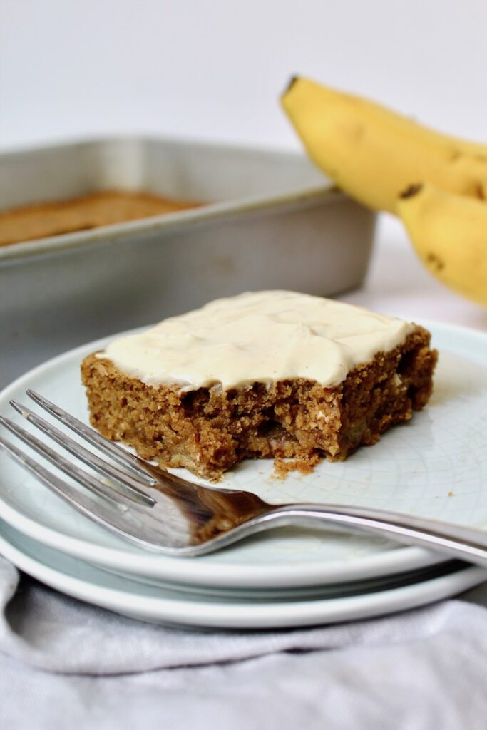 Healthy Banana Snack Cake (vegan, gluten-free, refined sugar free)