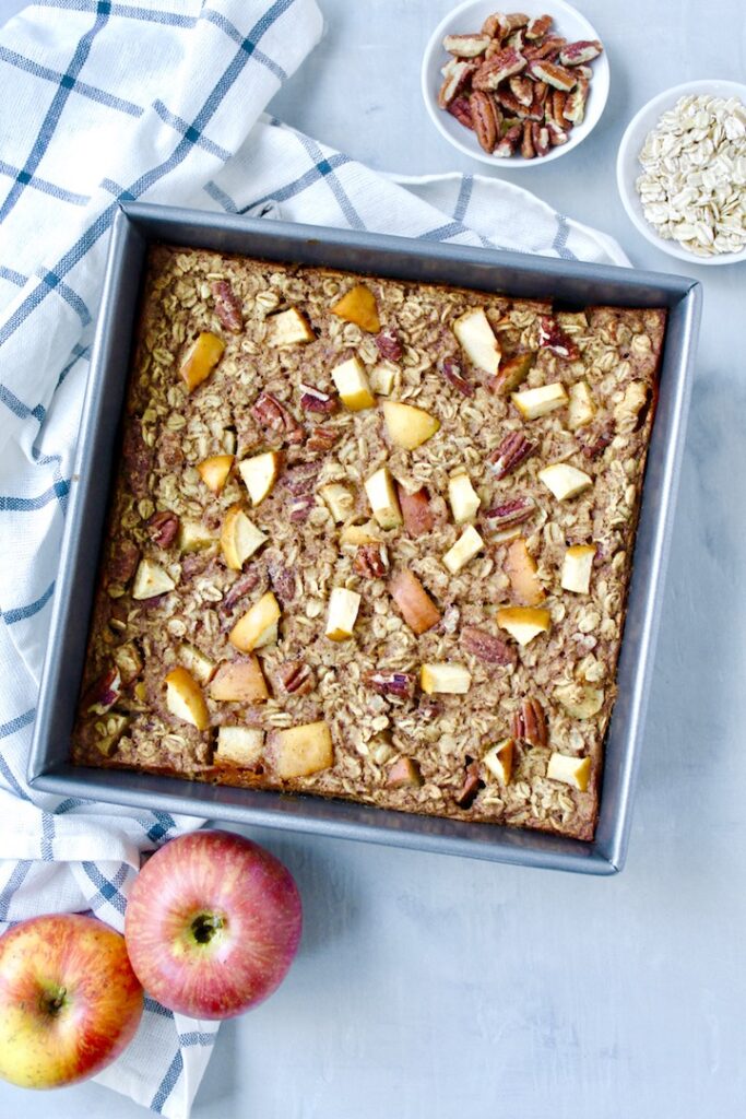 Healthy Apple Cinnamon Baked Oatmeal (vegan, gluten-free, oil-free)