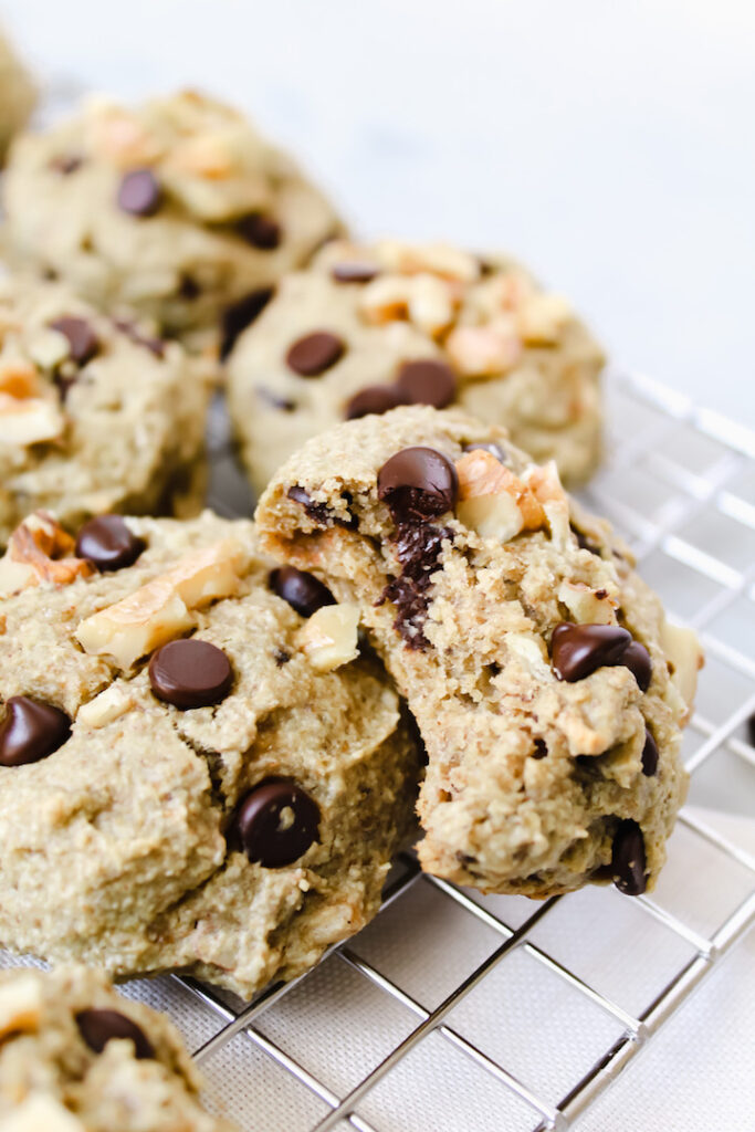 Chunky Monkey Cookies (vegan, gluten-free, refined sugar free)