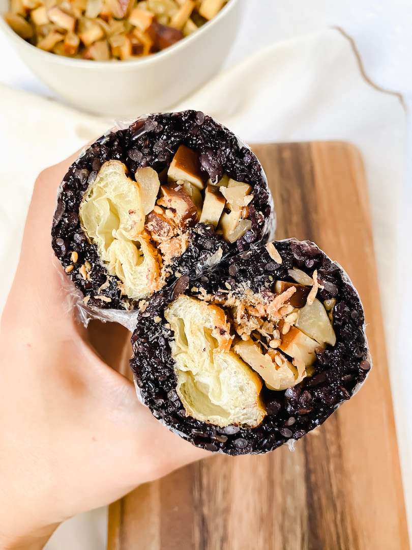 Vegan Fan Tuan 飯糰 (Stuffed Sticky Rice Rolls) - Nuts About Greens