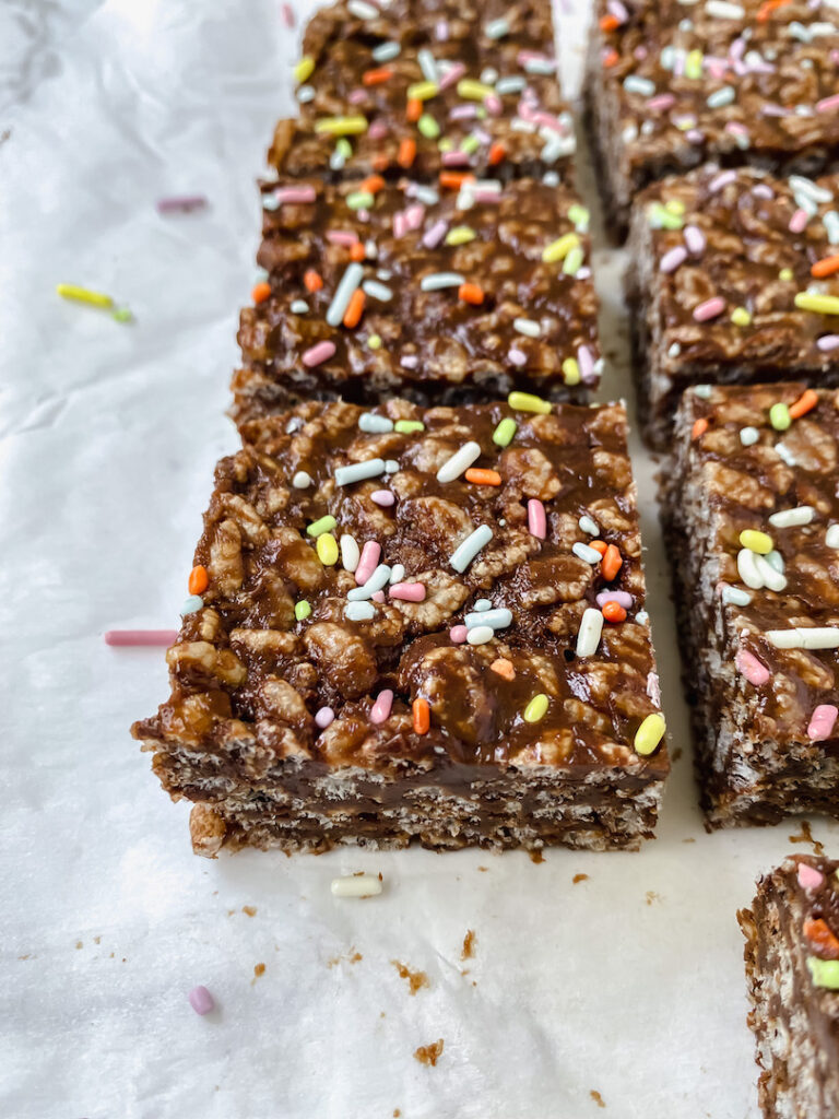 Healthy Chocolate Rice Crispy Treats (vegan)