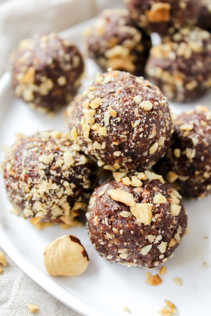 Healthy Homemade Ferrero Rocher Balls (vegan, gluten-free, refined ...