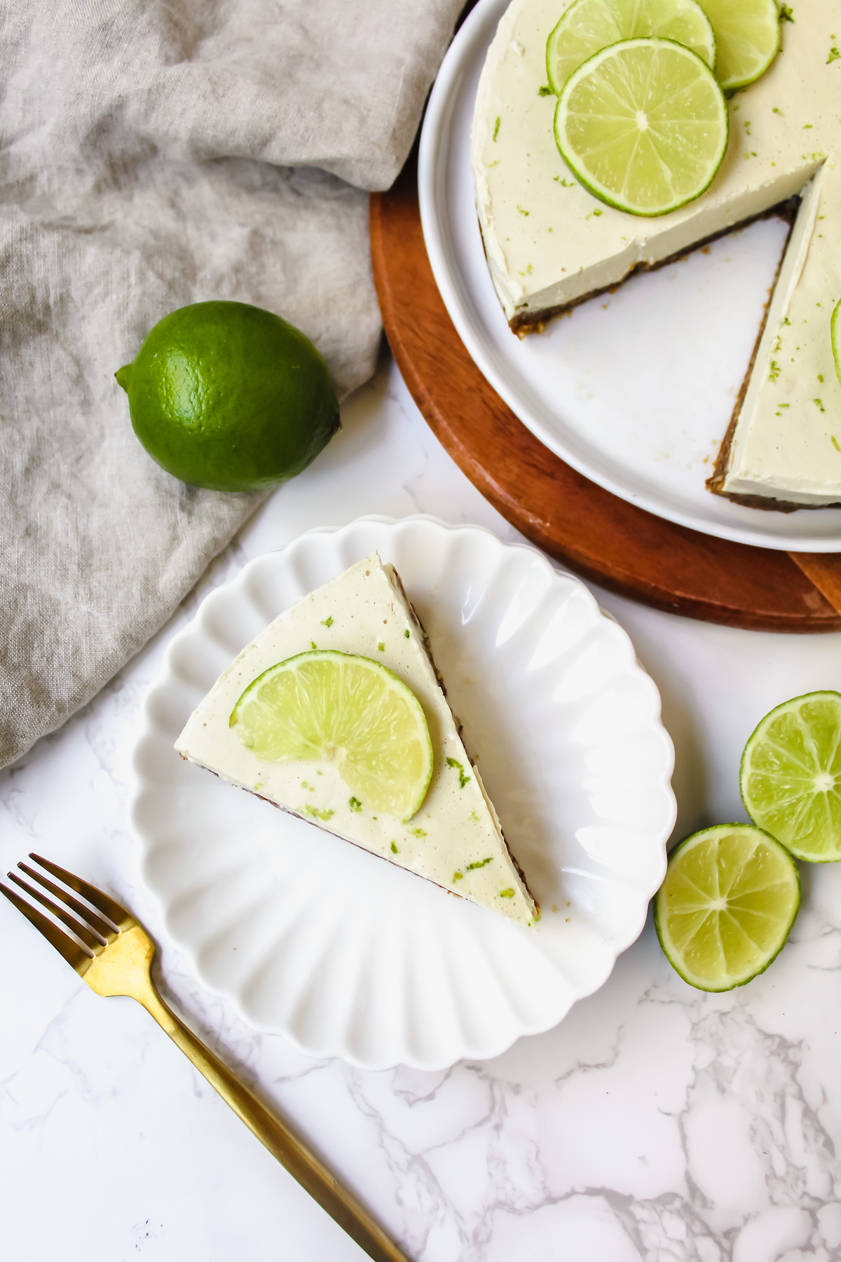 Vegan Key Lime Pie (no bake, gluten-free, refined sugar free)