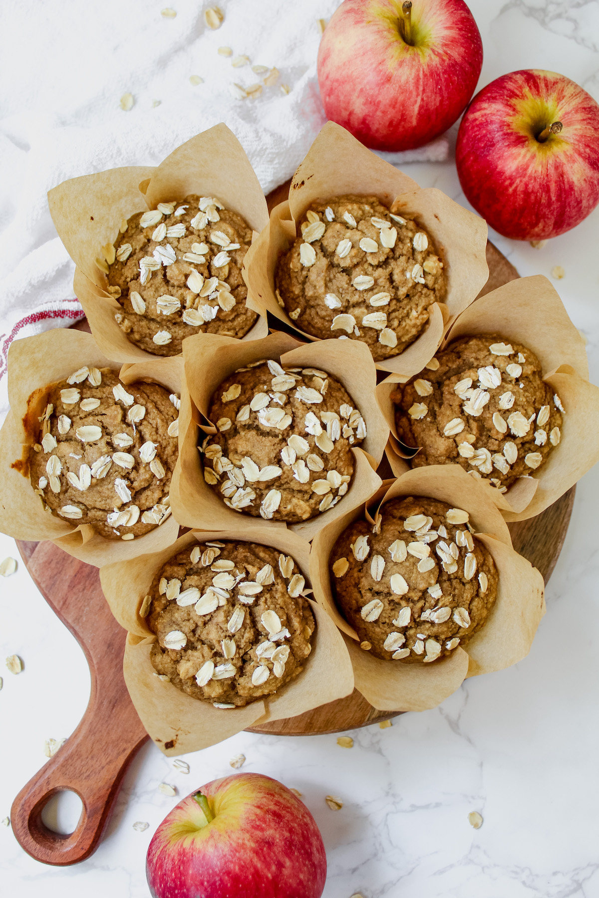 Healthy Applesauce Oat Muffins (vegan, gluten-free, oil-free, refined sugar free)