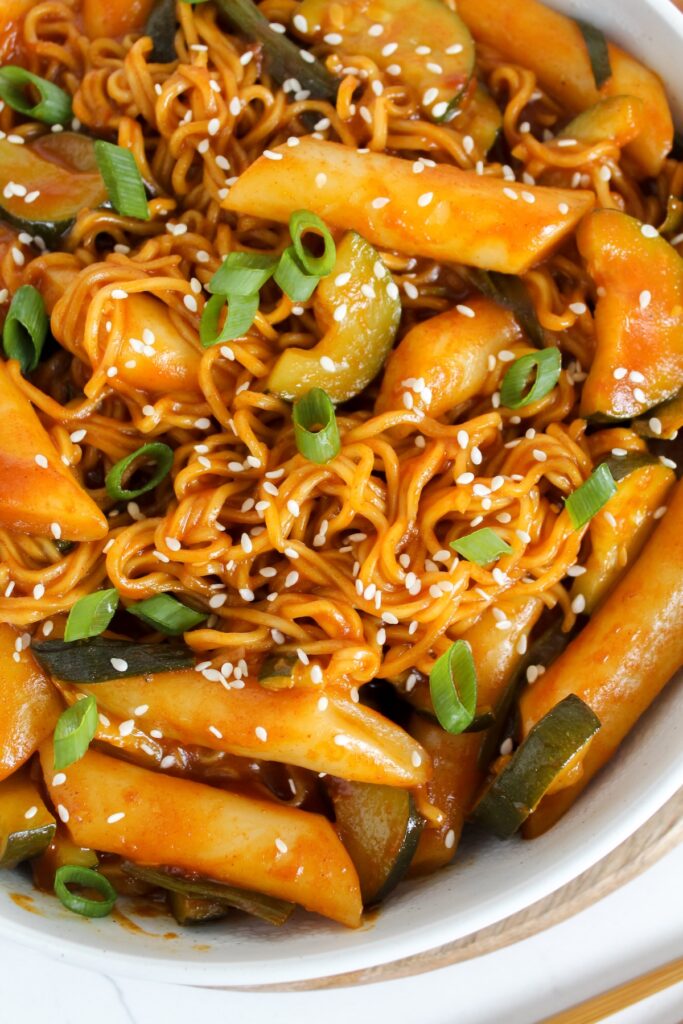 close up shot of vegan rabokki