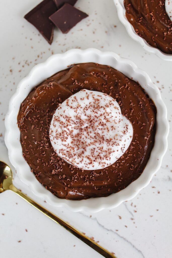 close up overview shot of easy chocolate avocado pudding